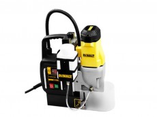 Cверлильный станок Dewalt DWE1622K